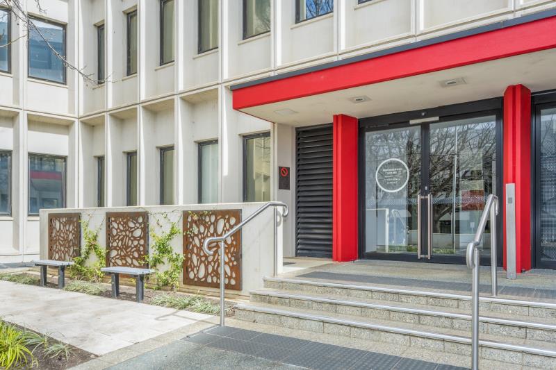 Unit 1 & 2/11 National Circuit, BARTON ACT 2600