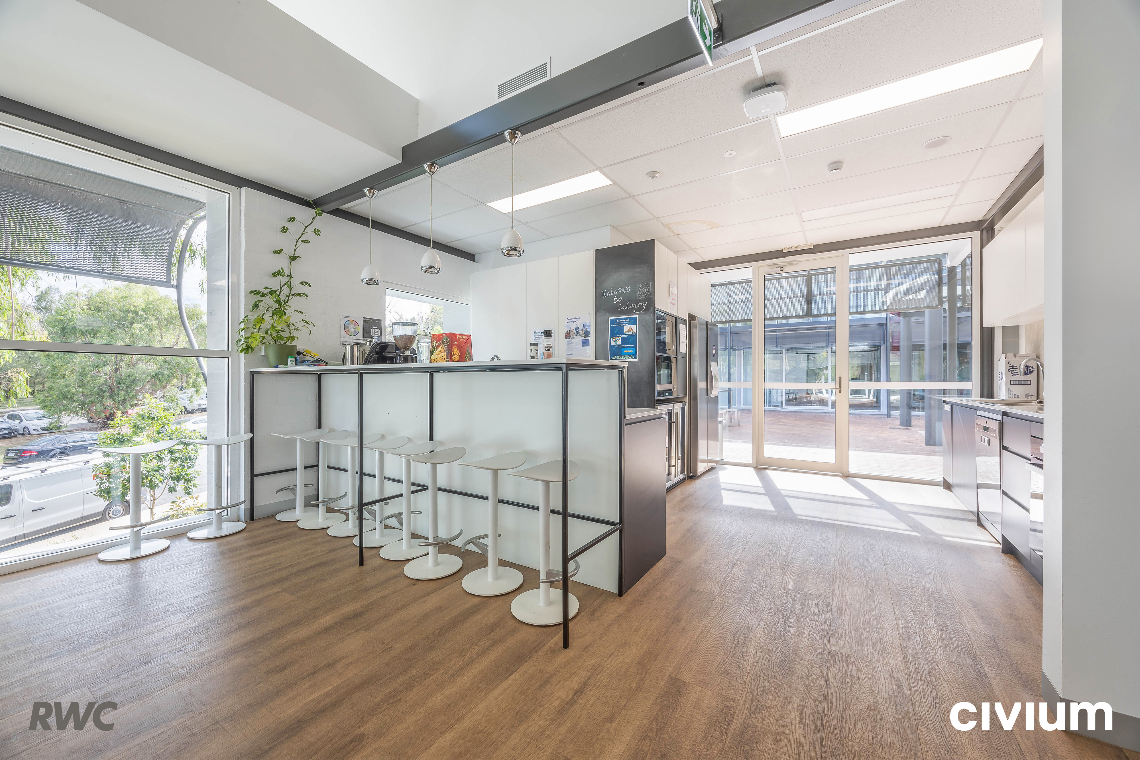 43 Geils Court, DEAKIN ACT 2600