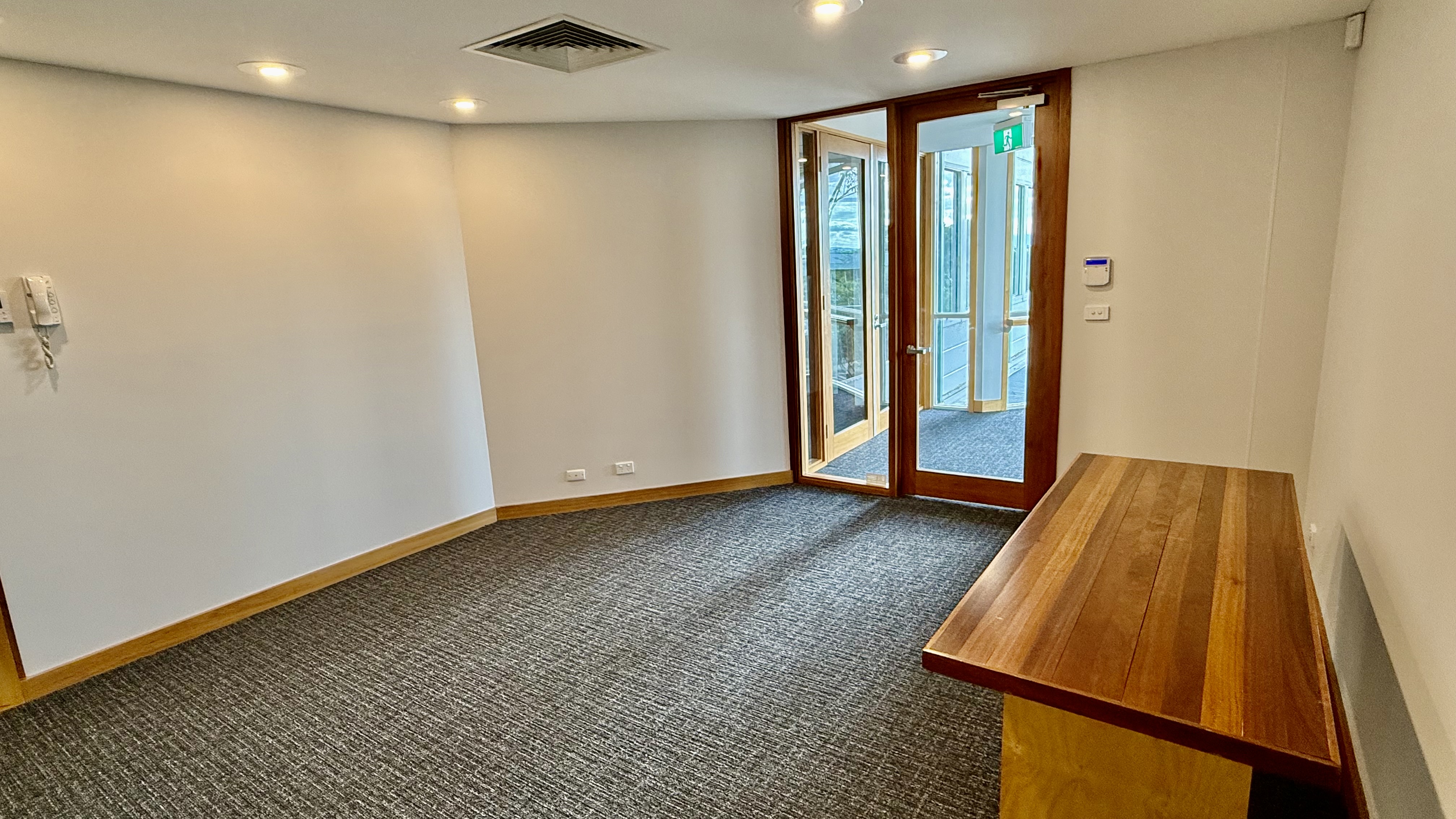 24 Napier Close, DEAKIN ACT 2600