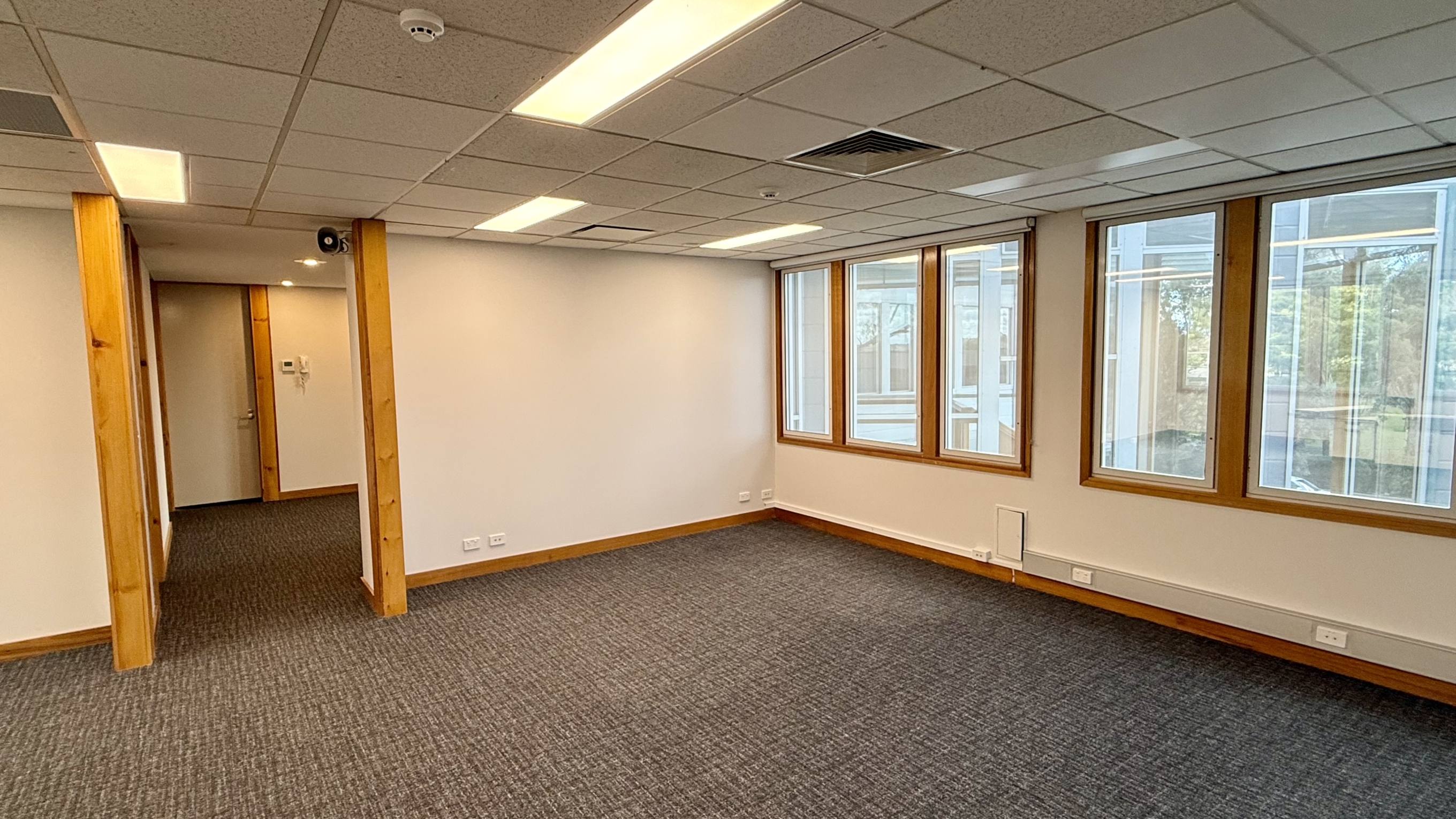 24 Napier Close, DEAKIN ACT 2600