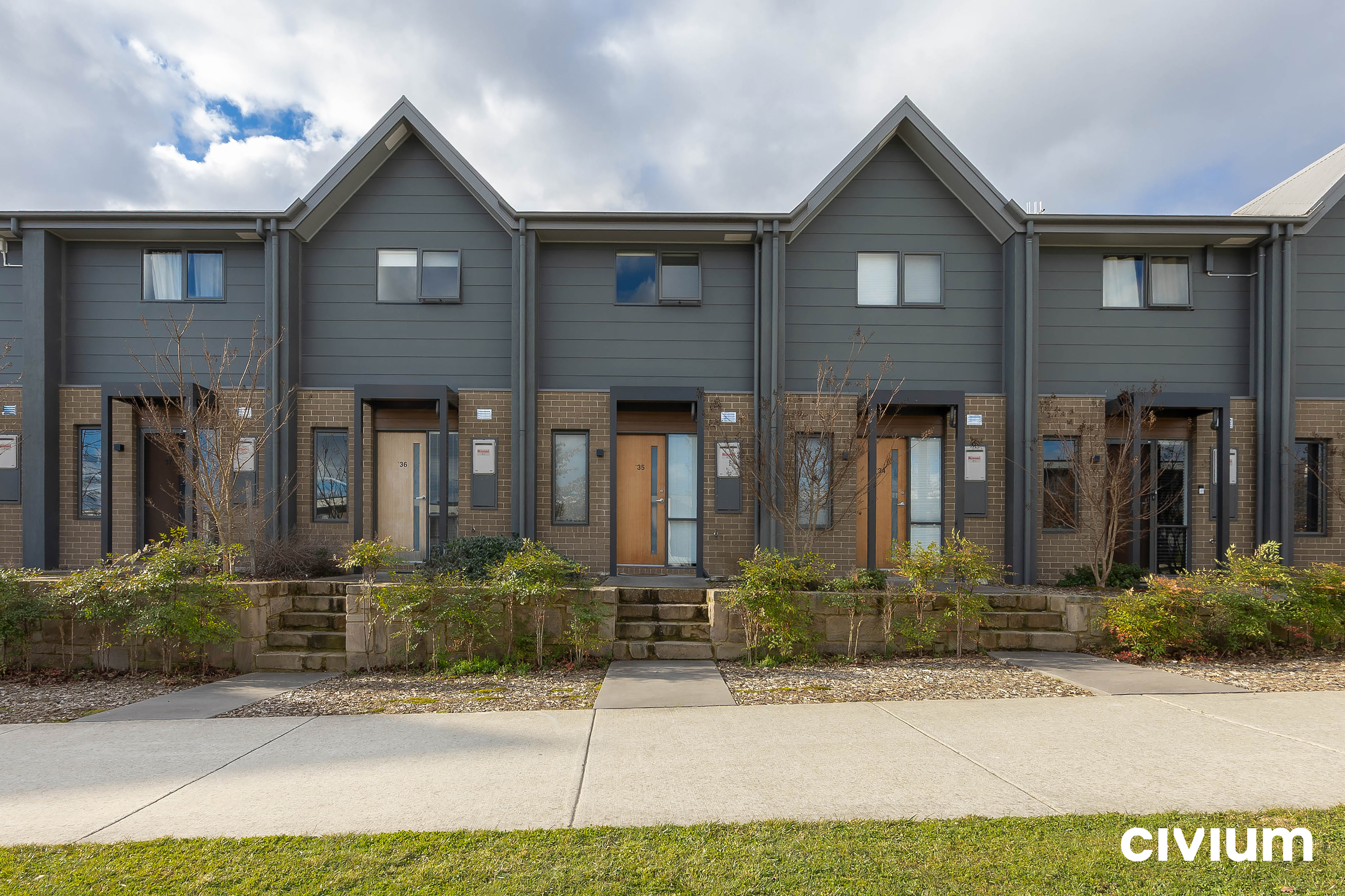 36/2 Hoffmann Street, Moncrieff - Image 1